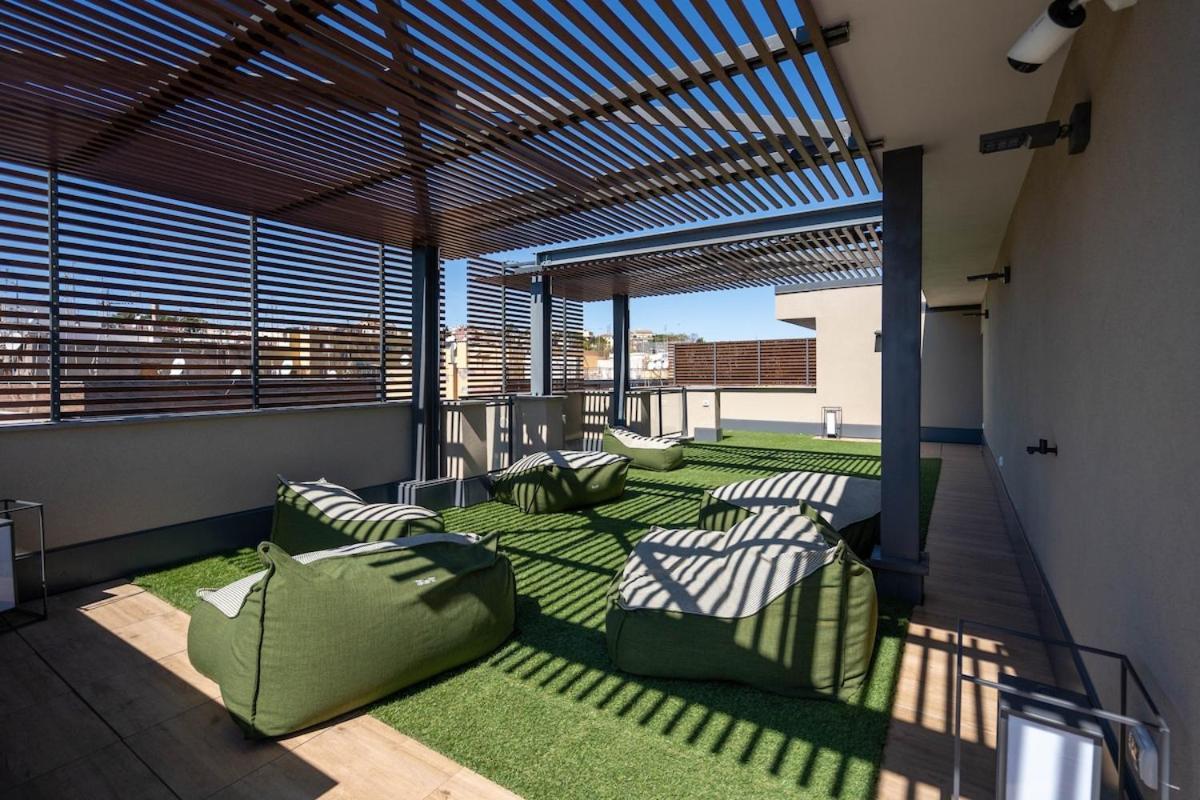 Aurealiving - Premium With Air Conditioning, Fast Wifi And Free Gym
