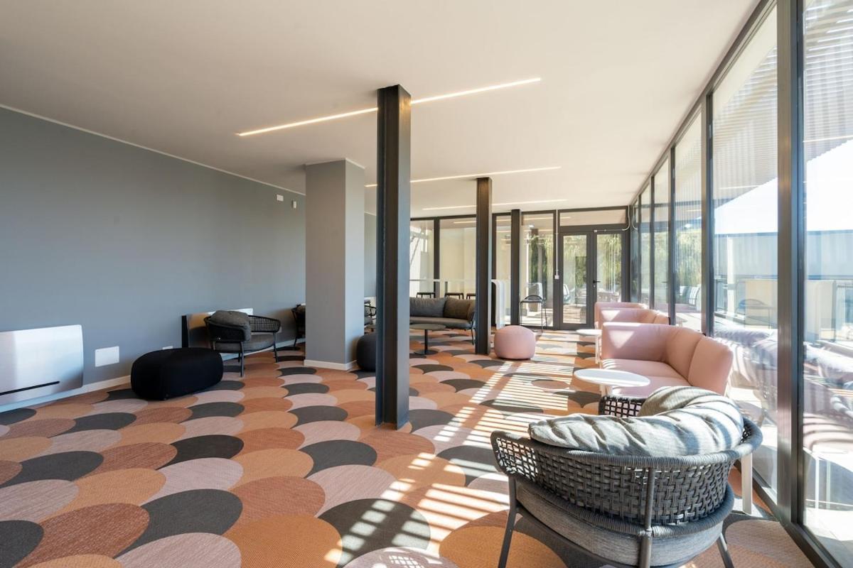Aurealiving - Premium With Air Conditioning, Fast Wifi And Free Gym * Rom