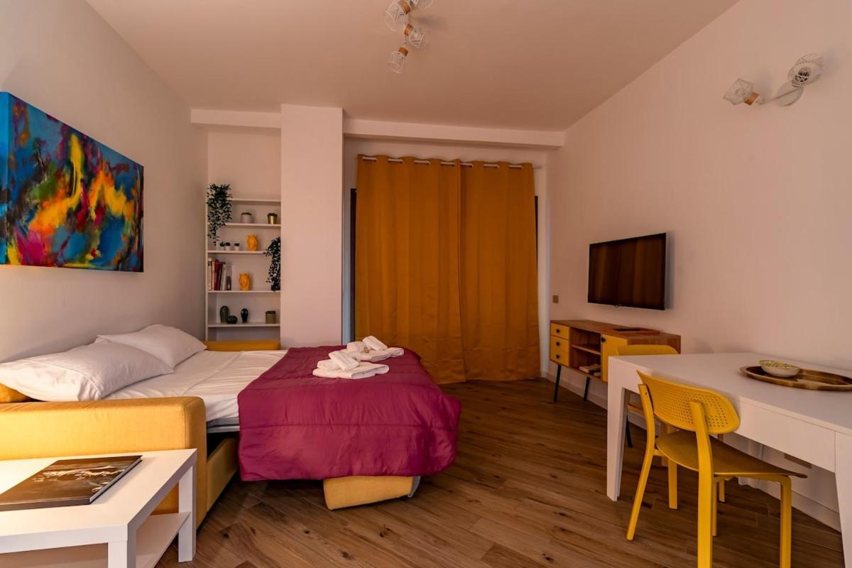 Apartment Aurealiving - Premium With Air Conditioning, Fast Wifi And Free Gym Rom